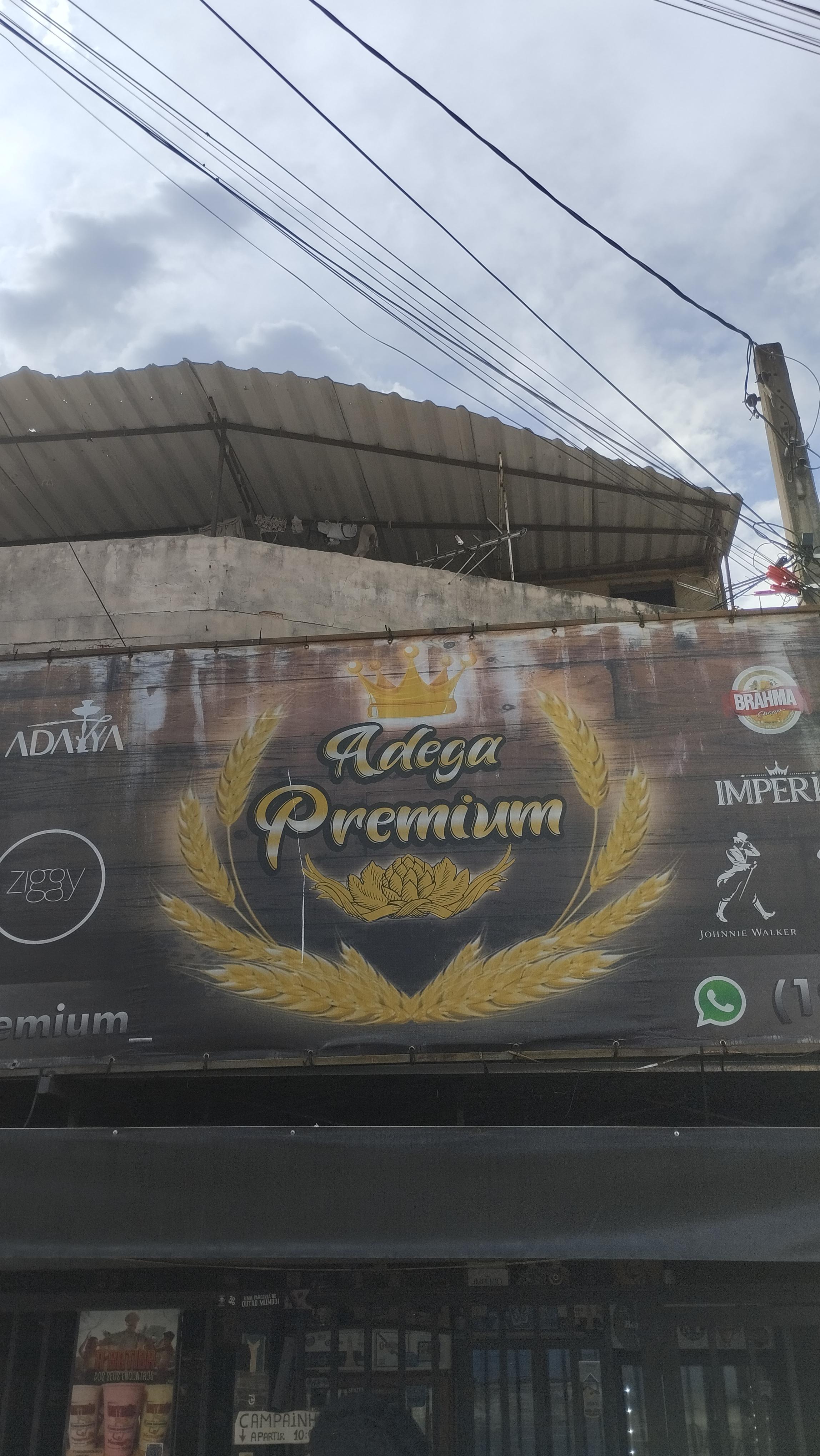 Adega Premium